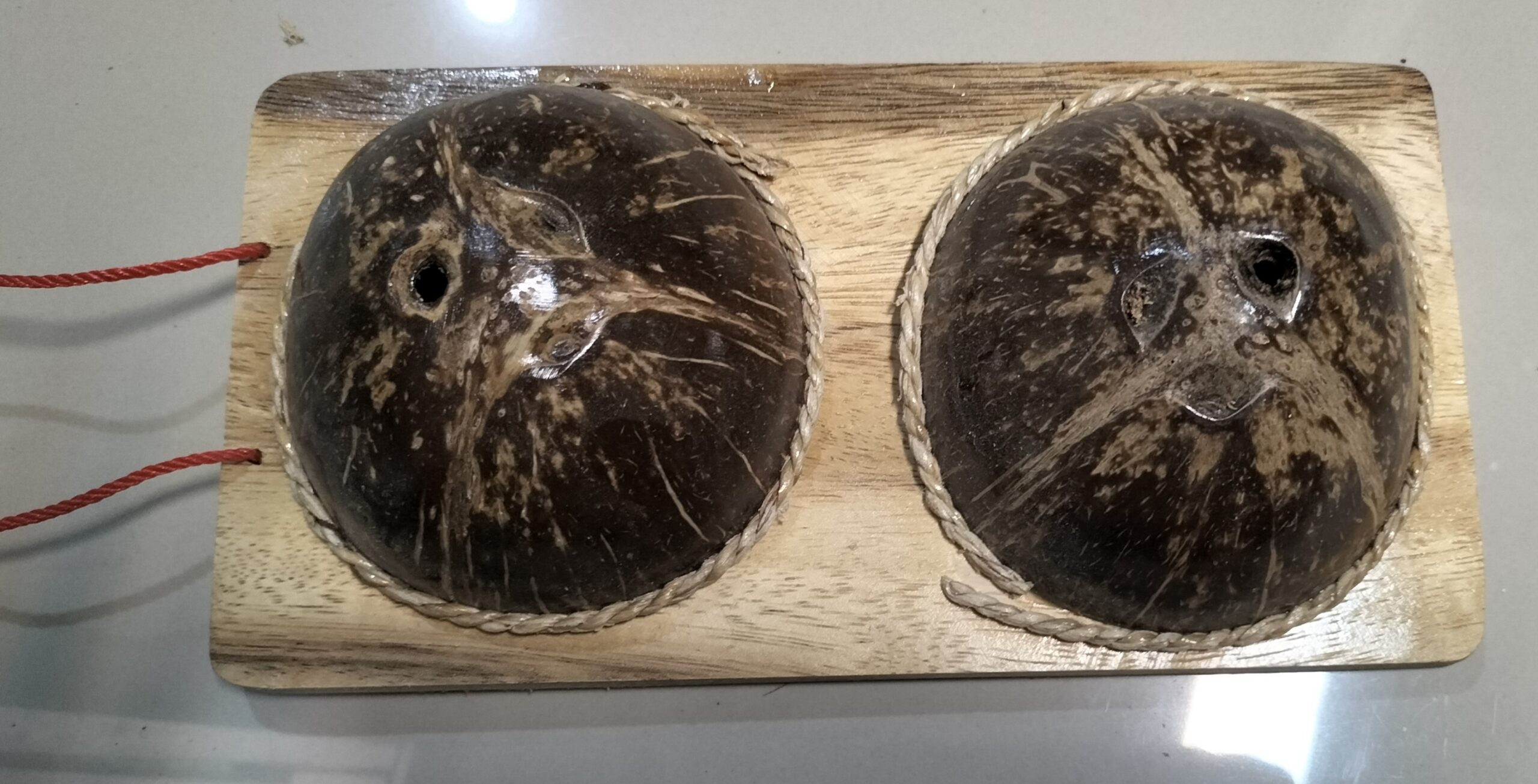 ไม้นวดเท้ากะลามะพร้าว